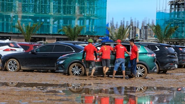 Hơn 1.000 xe VinFast đã đến Hải Phòng tham gia sự kiện xếp hình bản đồ Việt Nam: Gần 9 tiếng nỗ lực, một kỷ lục chưa từng có - Ảnh 7.