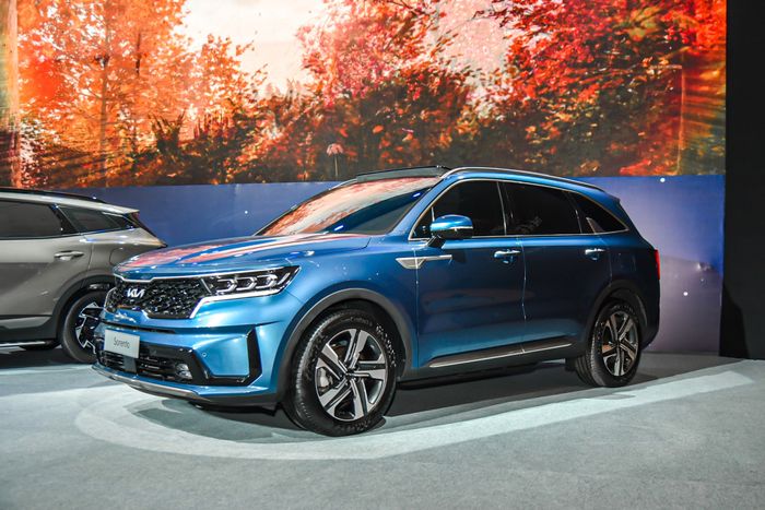 Khám phá chi tiết về Kia Sorento hybrid tại Việt Nam: Vẫn là số một, giá bán vẫn là một ẩn số - Hình 3.