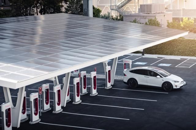 Tesla chia sẻ trạm sạc để giải quyết vấn đề sạc xe điện ở Việt Nam - Hình 2.