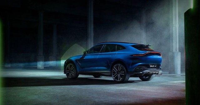 Top 10 SUV nhanh nhất trên thế giới - Hình 19.