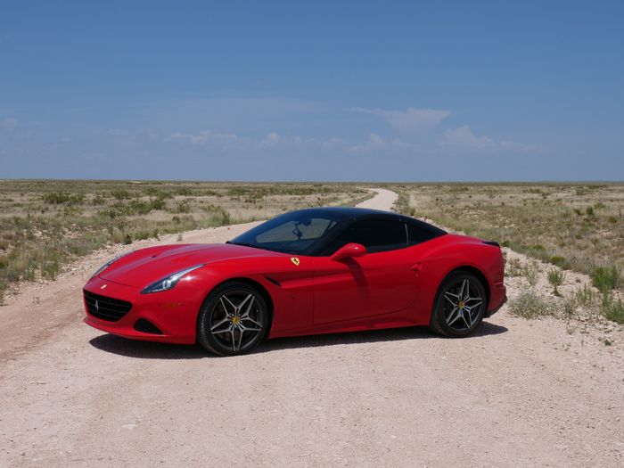 Chuyến hành trình xuyên ba quốc gia bằng siêu xe Ferrari: Đi gần 21.000km trong 2 tháng - Ảnh 2.