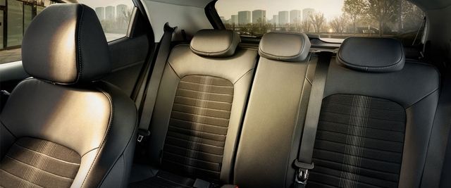 Hyundai HB20 phiên bản mới ra mắt - Ảnh 10.