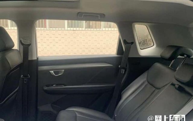 Chi tiết chiếc SUV tiết kiệm xăng, giá chỉ 300 triệu đồng - Ảnh 8.