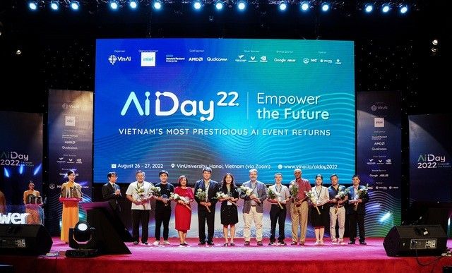 VinAI công bố 2 sản phẩm giúp lái xe an toàn, xe điện VinFast trở nên mạnh mẽ hơn - Hình ảnh 1.