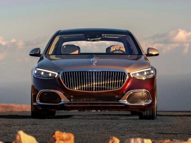 120 năm hành trình của lưới tản nhiệt Mercedes-Benz: Từ tấm bảo vệ đơn giản đến trung tâm cảm biến của xe điện - Hình 13.