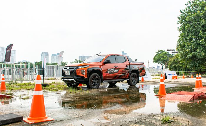 Trải nghiệm Mitsubishi Xpander vượt dốc cao 8 mét và kết quả! - Hình ảnh 8.