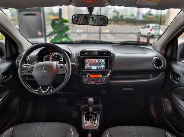 Với sự bền bỉ, Mitsubishi Attrage giữ vững vị trí top 3 trong số các mẫu xe nhập khẩu bán chạy nhất tại Việt Nam - Ảnh 2.