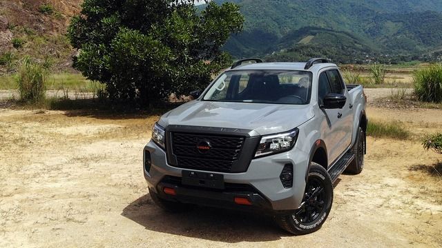 Ford Ranger Wildtrak và Nissan Navara Pro4X: Lựa chọn xe bán tải cao cấp nào phù hợp cho người muốn sở hữu? - Ảnh 9.