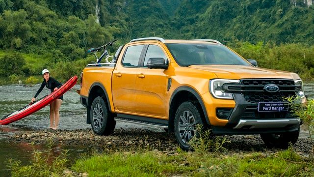 Ford Ranger Wildtrak và Nissan Navara Pro4X: Lựa chọn nào phù hợp cho người muốn xe bán tải cao cấp? - Ảnh 3.