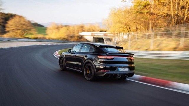 Top 10 xe SUV nhanh nhất trên thế giới - Hình 9.