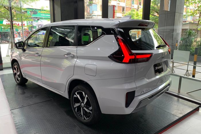 Toyota Veloz bị đánh bại, Mitsubishi Xpander tái chiếm ngôi vương trong phân khúc MPV - Hình 4.