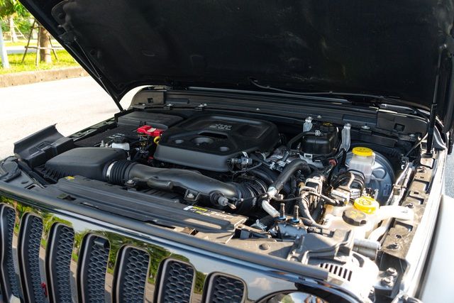 Một chiếc Morning nhẹ nhàng đòi hỏi, Jeep Wrangler Rubicon hơn 2 năm tuổi được bán với giá hơn 3,3 tỷ đồng - Ảnh 8.
