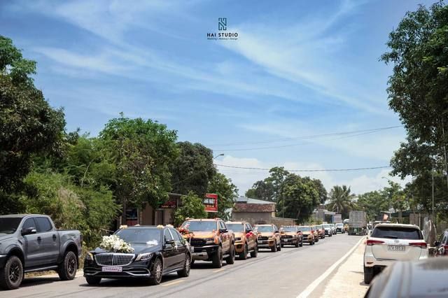 Đám cưới với việc 30 xe bán tải rước dâu tại Nghệ An: Ý tưởng độc đáo từ bố mẹ chồng - Ảnh 4.