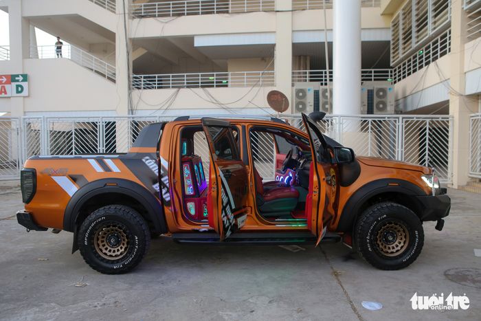 Ford Ranger được nâng cấp hệ thống âm thanh với chi phí hơn 400 triệu, trời sao như Rolls-Royce - Ảnh 5.
