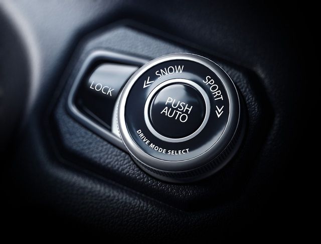 Suzuki Grand Vitara 2023 chính thức ra mắt: Cả nội thất lẫn ngoại thất gần như trùng hợp hoàn toàn với Toyota Hyryder - Hình 9.