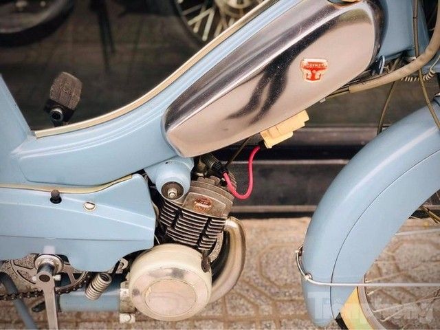 Xe máy cổ hiếm của dân chơi Hà Nội - Ảnh 6.