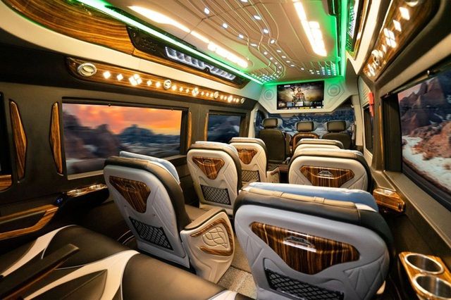 Bộ Giao thông vận tải phản bác thông tin cấm hoạt động xe Limousine được cải tạo - Hình ảnh 1.