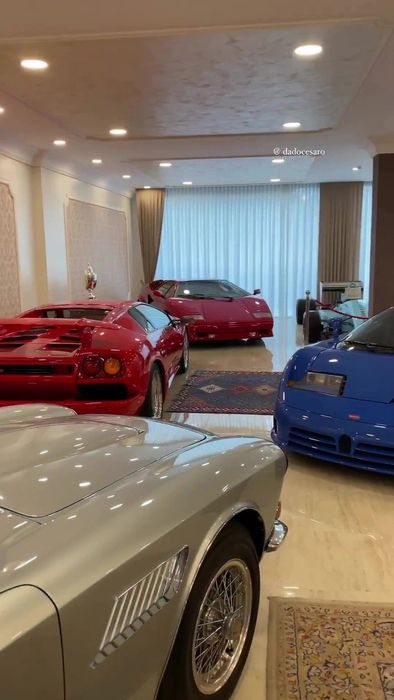 Bộ sưu tập xe huyền bí trị giá 11 triệu USD: Xe không được đậu trong garage mà ở ngay bên trong nhà - Ảnh 6.