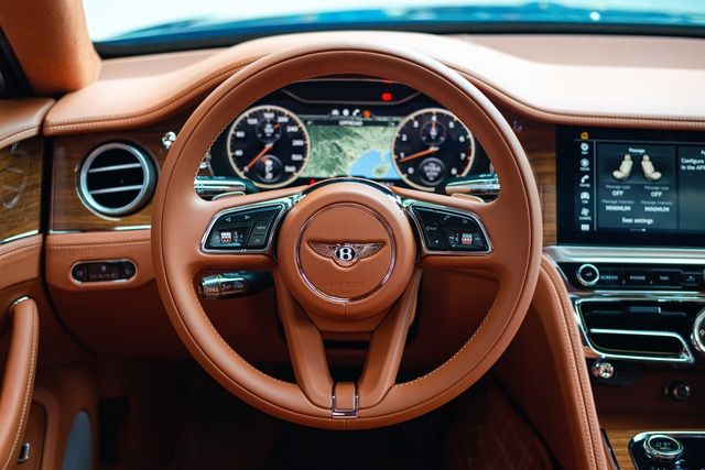 Bentley Flying Spur đã đi được 1.700 km với giá 18,5 tỷ đồng - Ảnh 12.