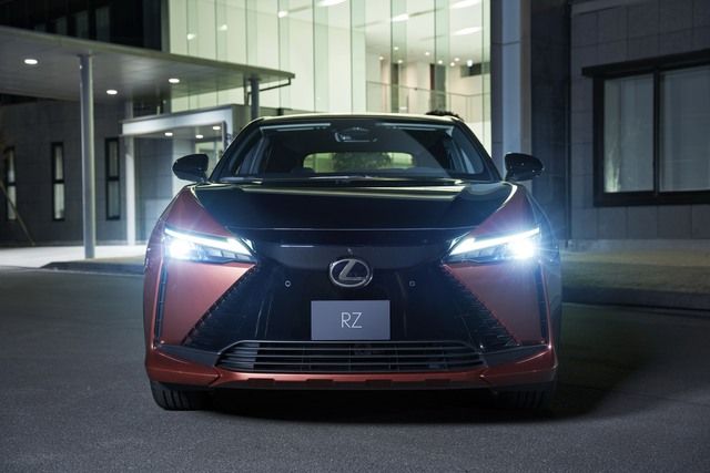 Lexus RZ sử dụng bộ xương của Toyota, động cơ mạnh hơn 300 mã lực và có thiết kế giống như một chiếc phi thuyền - Ảnh 7.