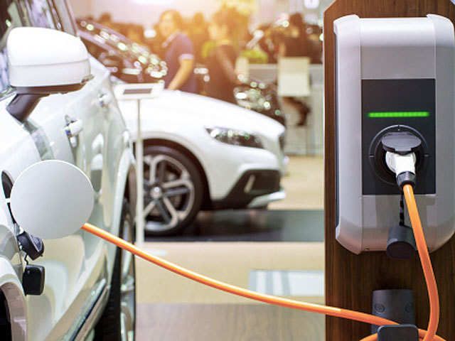 Những con số gây sốc cho thấy rằng bong bóng xe điện đang nở rộ: Amazon, Ford đã bỏ ra 12,3 tỷ USD cho những dự án thất bại, có công ty mất đến 75% giá trị sau 1 năm - Ảnh 3.