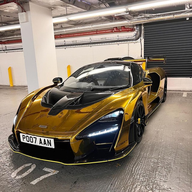 Cảnh sát tạm giữ chiếc McLaren Senna dát vàng trị giá hàng triệu USD vì lỗi nhỏ nhặt 'rẻ tiền' của chủ nhân xe - Ảnh 2.