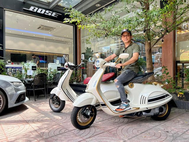 CEO công nghệ và cuộc hành trình săn lùng chiếc Vespa Christian Dior nóng bỏng nhất trên mạng để tặng cho vợ - Ảnh 1.