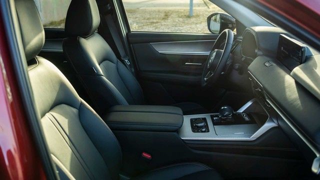 Trải nghiệm Mazda CX-60: Chỉ thua kém một chút so với Mercedes GLC và BMW X3 - Ảnh 2.
