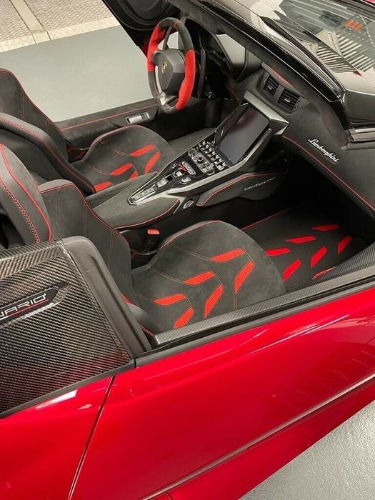 Sau 1 năm, giá của Centenario Roadster tại đại lý tăng thêm 2,2 triệu USD, nhưng số ODO gây nhiều nghi ngờ - Ảnh 2.