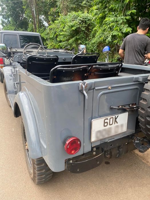 Chiếc xe tải này đã lăn bánh suốt 50 năm và vẫn có giá trị tương đương với một chiếc VinFast Fadil 2022.