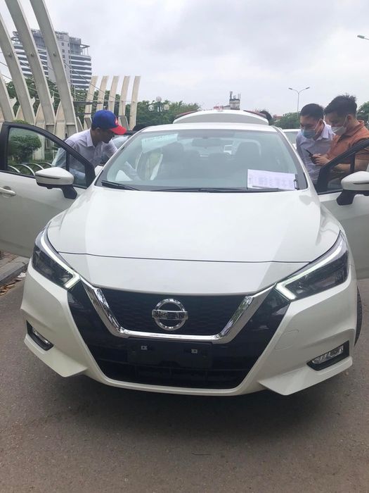 Nissan Almera 2022 ra mắt tại Việt Nam: Ghế da và hệ thống điều hòa nhiệt độ, thêm sức cạnh tranh với Toyota Vios và Hyundai Accent - Ảnh 1.
