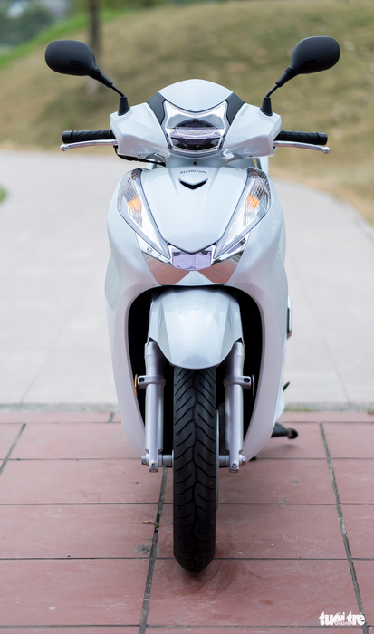 Dân buôn đưa ra giá Honda SH300i là 280 triệu đồng, gần gấp đôi so với phiên bản 350 phân khối - Ảnh 2.