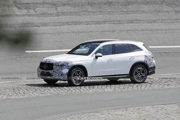 Mercedes-Benz GLC 2023 sắp ra mắt, SUV sang bán chạy nhất chuẩn bị đổi mới - Ảnh 1.