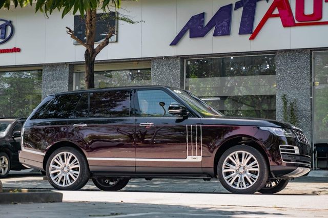 Sau khi lái xe được 2.000km, chủ nhân chiếc Range Rover đã bán nó và nhận lại số tiền đủ để mua chiếc Lamborghini Urus chính hãng - Ảnh 2.