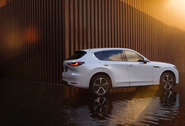 Mazda CX-60 tiết lộ thông số mạnh mẽ: Động cơ 251 mã lực, hộp số 8 cấp, đe dọa thị trường Hyundai Santa Fe nếu xuất hiện tại Việt Nam - Ảnh 2.