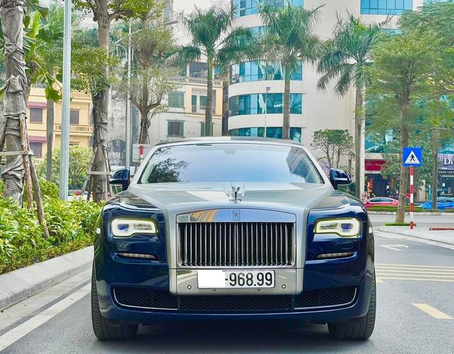 Rolls-Royce Ghost 6 năm tuổi được chào bán với giá lên tới 20 tỷ đồng - Ảnh 2.