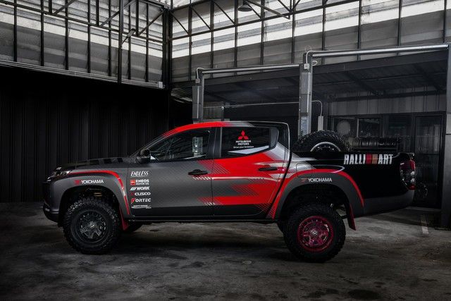 Mitsubishi Triton Ralliart chuẩn bị ra mắt - Đối thủ đáng gờm của Ford Ranger Raptor - Ảnh 2.