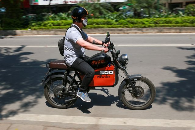 Hãng xe máy điện Made in Vietnam mở cửa hàng đại lý đầu tiên tại Hà Nội, tạo sự cạnh tranh với Honda và Yamaha - Ảnh 8.