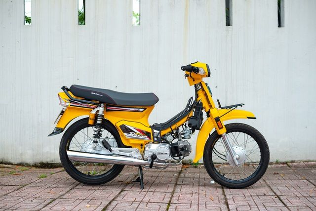Siêu phẩm Honda Dream được định giá gần 300 triệu đồng nhưng chủ nhân quyết không chịu bán - Hình 2.