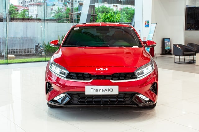 Kia K3 GT 2022 có giá 759 triệu đồng tại Việt Nam: Động cơ turbo với hơn 200 mã lực, hộp số ly hợp kép, quyết tâm chinh phục Honda Civic - Ảnh 2.