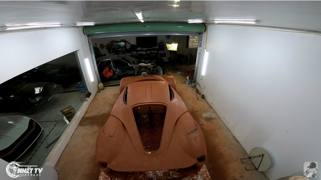 Nhóm bạn trẻ ở Quảng Ninh đã tự chế thành công phiên bản Ferrari LaFerrari, cùng với Pagani Huayra, từ một chiếc xe ô tô hỏng - Ảnh 6.
