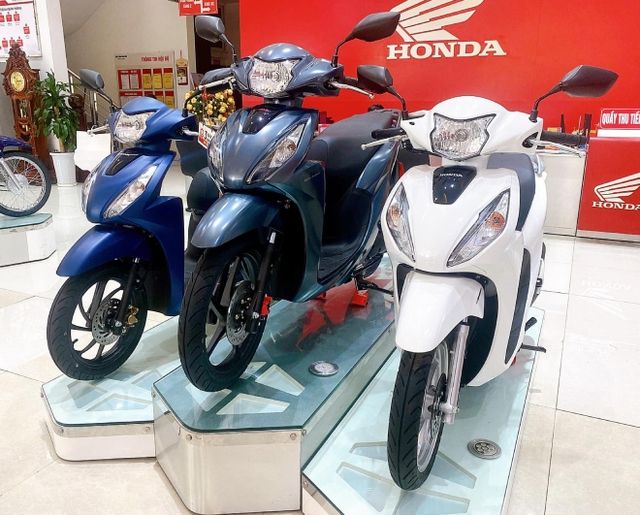 Hàng hóa khan hiếm, giá xe Honda Vision đã qua sử dụng cao hơn giá niêm yết mới - Hình ảnh 1.
