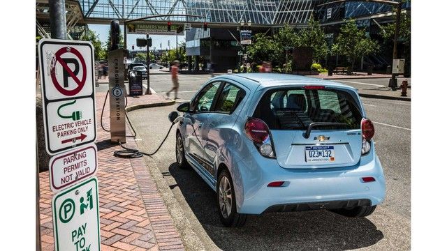 GM dừng hỗ trợ thay ắc quy cho Chevrolet Spark: Thách thức lớn cho người dùng - Ảnh 3.