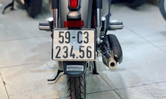  Honda Super Cub C125 'biển vàng' lên sàn, giá gần nửa tỷ - Hình 2.