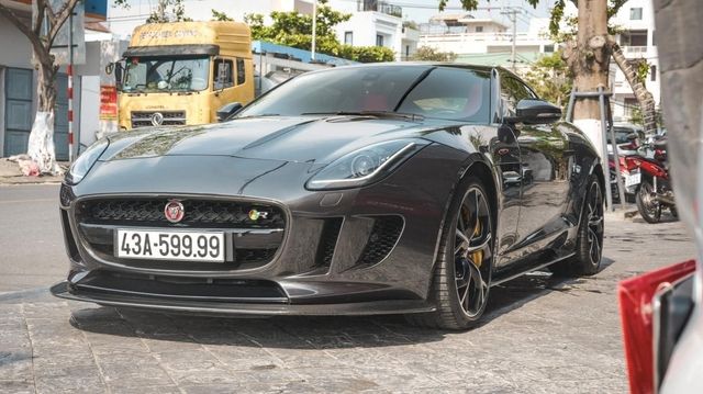 Doanh nhân buôn lợn Hải Dương mua chiếc Jaguar F-Type R hiếm có với biển số đẹp tứ quý 9, bổ sung vào bộ sưu tập xe sang mạ vàng trị giá hàng trăm tỷ đồng - Ảnh 2.