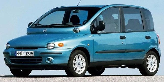 Những mẫu xe hơi châu Âu có thiết kế không được đánh giá cao - Ảnh 20.