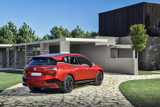 Dòng xe điện tiếp theo của BMW sẽ mang lợi nhuận tương đương với các dòng xe sử dụng động cơ đốt trong - Hình 1.