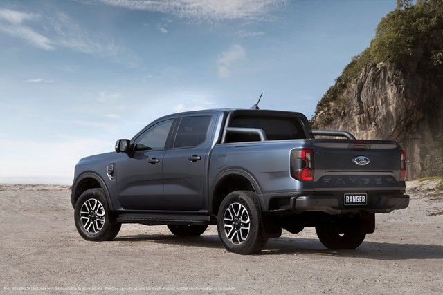 Ford Ranger 2022 có động cơ tiêu chuẩn từ 167 mã lực, cùng với nhiều 'đồ chơi' phục vụ cho việc kéo hàng nặng phía sau - Ảnh 2.