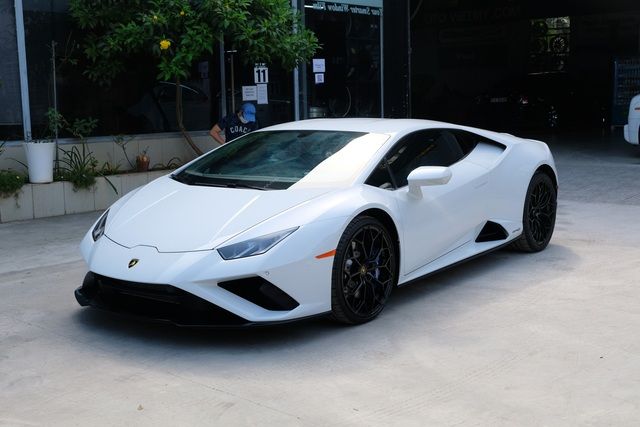 Lamborghini gọi lại nhiều mẫu Huracan do lỗi cửa không mở - Ảnh 1.