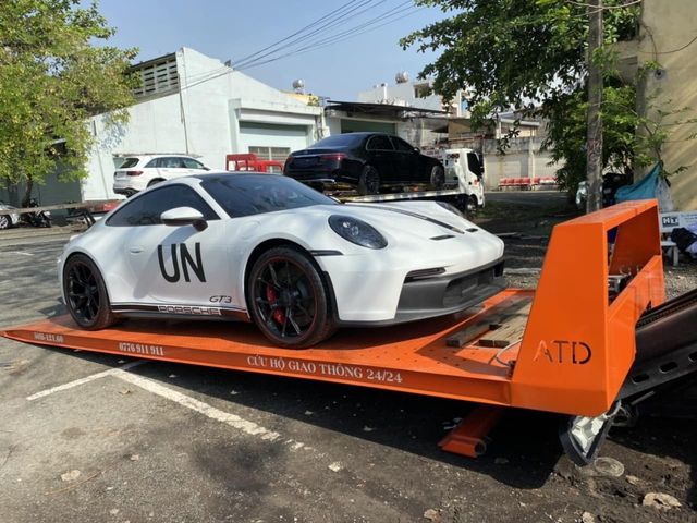 Bộ tứ Porsche 911 đặc biệt của ông Đặng Lê Nguyên Vũ từ đầu năm: Tất cả đều là phiên bản mới nhất, có một chiếc duy nhất tại Việt Nam - Hình 2.